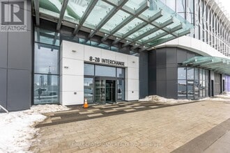 8 Interchange Wy in Vaughan, ON - Building Photo - Building Photo