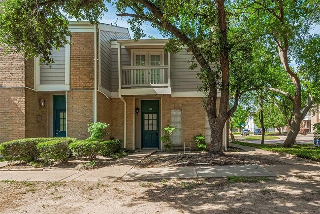 property at 11710 Southlake Dr