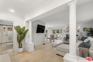 9530 Cedarbrook Dr in Beverly Hills, CA - Building Photo - Building Photo