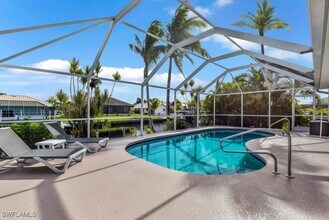 4307 Pelican Blvd in Cape Coral, FL - Building Photo - Building Photo