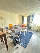 8180 Geneva Ct, Unit 323 in Doral, FL - Building Photo - Building Photo