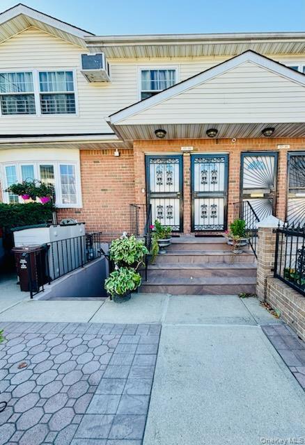 177-68 Meadow Dr in Queens, NY - Building Photo