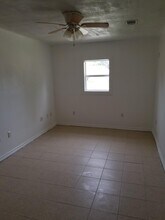 5421 Hazel St in Baytown, TX - Building Photo - Building Photo