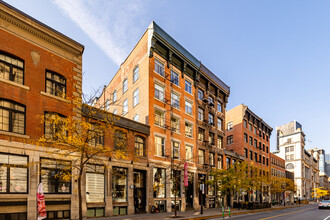 110-112 McGill in Montréal, QC - Building Photo - Building Photo