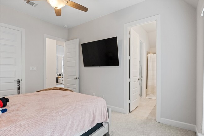 property at 5435 Farm Hill Way