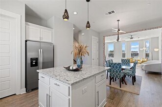 313 N Mill St in Lewisville, TX - Building Photo - Building Photo