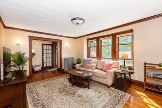 43 Menotomy Rd in Arlington, MA - Building Photo - Building Photo