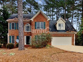 2620 Loch Way in Snellville, GA - Building Photo