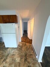 528 King St, Unit Apt 1 in Belvidere, IL - Building Photo - Building Photo