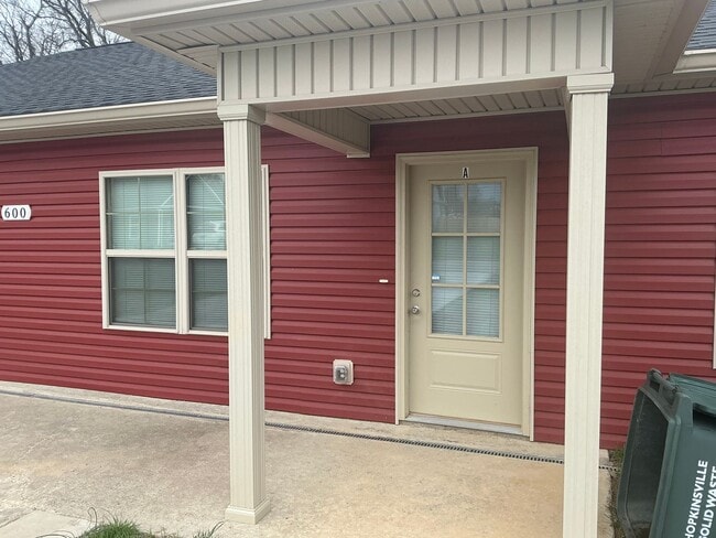 600 A Colonelette Dr in Hopkinsville, KY - Building Photo - Building Photo