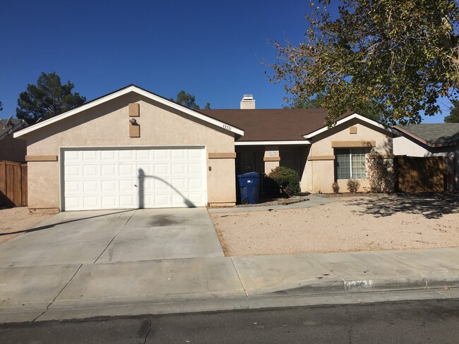 property at 43731 Serenity Ct