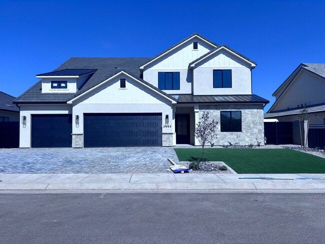 property at 2893 E Yavin Wy