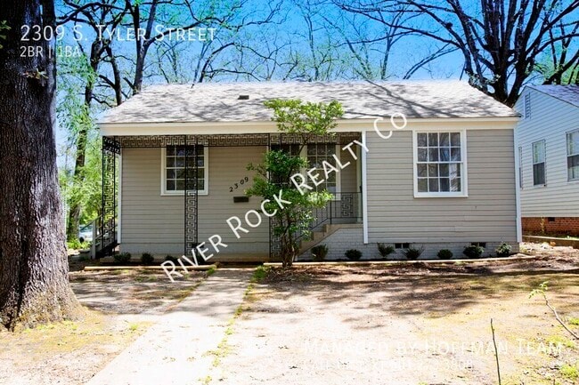 property at 2309 S Tyler St