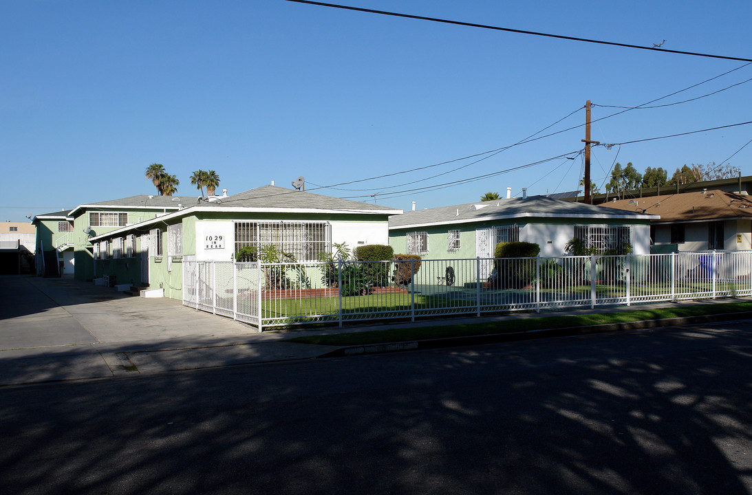 1029-1033 S Myrtle Ave in Inglewood, CA - Foto de edificio