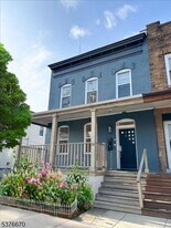 38 Willowdale Ave in Montclair, NJ - Building Photo