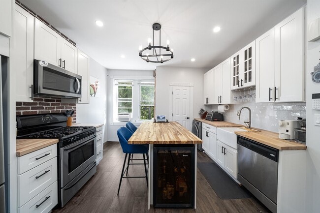 property at 813 Willow Ave