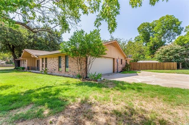 1119 W Westhill Dr in Cleburne, TX - Building Photo - Building Photo