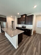 220 Brook Farm Ln in Fuquay Varina, NC - Building Photo - Building Photo