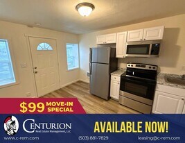 3361 Portland Rd NE in Salem, OR - Building Photo