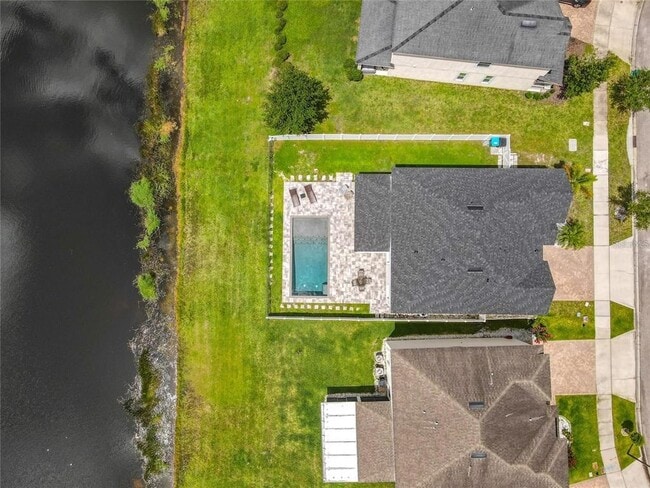 property at 4993 Southlawn Ave