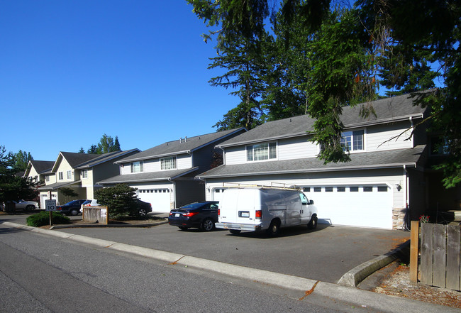 Spencer Court Townhomes in Lynnwood, WA - Foto de edificio - Building Photo