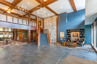 The Grainwood Senior Apartments in Prior Lake, MN - Foto de edificio - Lobby