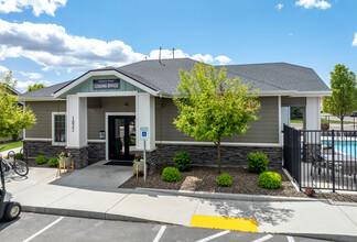 Crimson Point Apartments in Kuna, ID - Building Photo - Building Photo