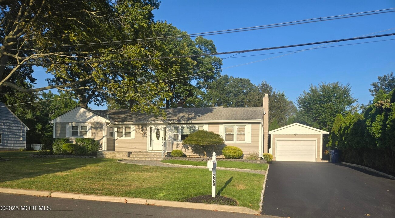 229 Delaware Ave in Ocean Township, NJ - Building Photo