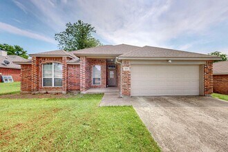 521 Smyth St in Aledo, TX - Building Photo - Building Photo