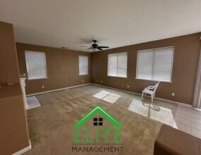 8523 Madden Dr in Stockton, CA - Building Photo - Building Photo