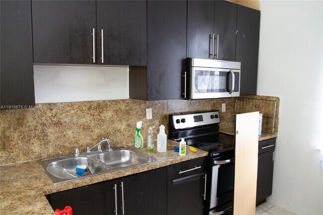 761 SE 2nd St in Homestead, FL - Building Photo - Building Photo