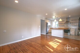 1601 Esther St in Vancouver, WA - Building Photo - Building Photo