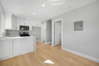 1318 Malachite Ave in Mentone, CA - Building Photo - Building Photo