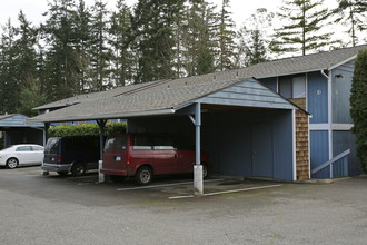 Shadow Creek in Bremerton, WA - Foto de edificio - Building Photo