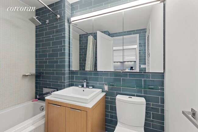 22 N 6th St-Unit -: 24E in Brooklyn, NY - Building Photo - Building Photo