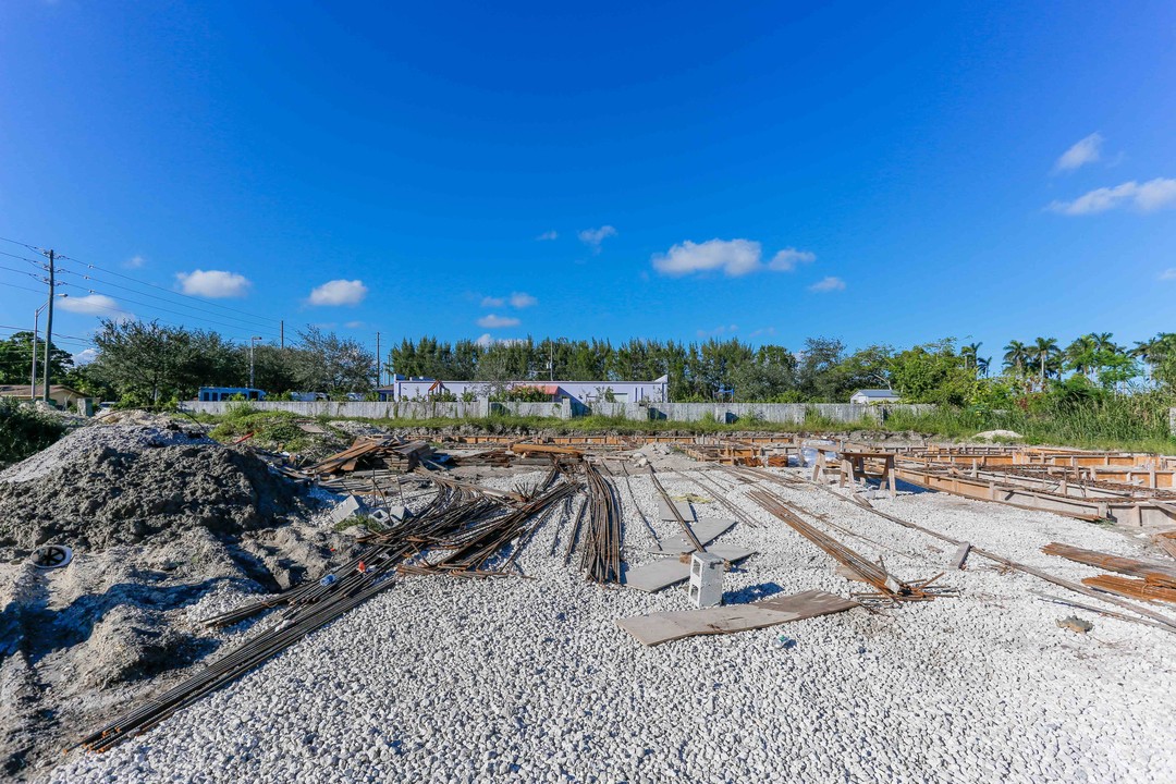 Biscayne Garden Townhomes in Miami, FL - Building Photo