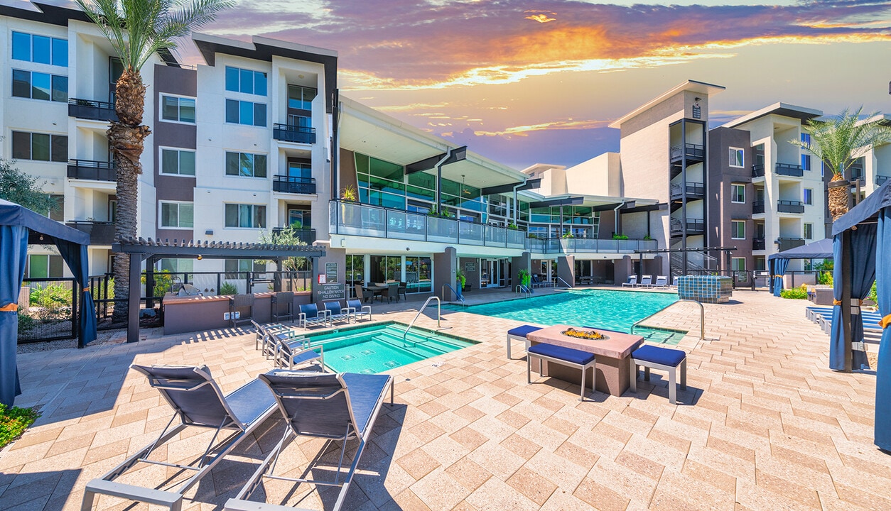 MAA Fountainhead in Tempe, AZ - Building Photo