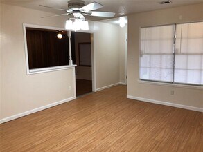 900 Barkley Cir in Norman, OK - Building Photo - Building Photo