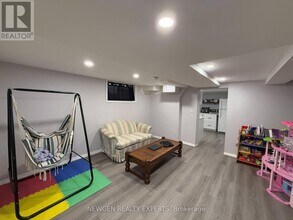 66 McDonald Ave in Toronto, ON - Building Photo - Building Photo