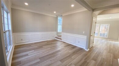 325 Pintail Ct in Suwanee, GA - Building Photo - Building Photo