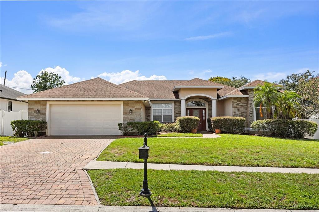 1376 Shelter Rock Rd in Orlando, FL - Building Photo