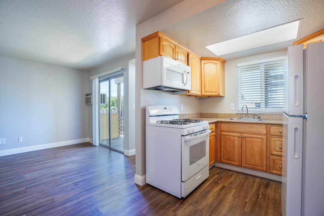 Alderwood Park Apartments in Livermore, CA - Building Photo