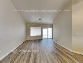 338 W Azure Ave in North Las Vegas, NV - Building Photo - Building Photo