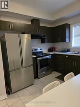 66 Battle St in Thorold, ON - Building Photo - Building Photo