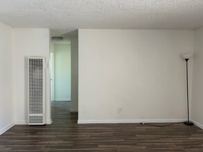131 S Magnolia Ave in Anaheim, CA - Building Photo - Building Photo