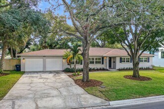 4802 W Longfellow Ave in Tampa, FL - Building Photo - Building Photo
