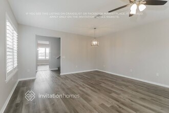 2421 Lexington Oak Dr in Brandon, FL - Building Photo - Building Photo