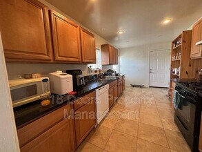 6350 Mesita Dr in San Diego, CA - Building Photo - Building Photo