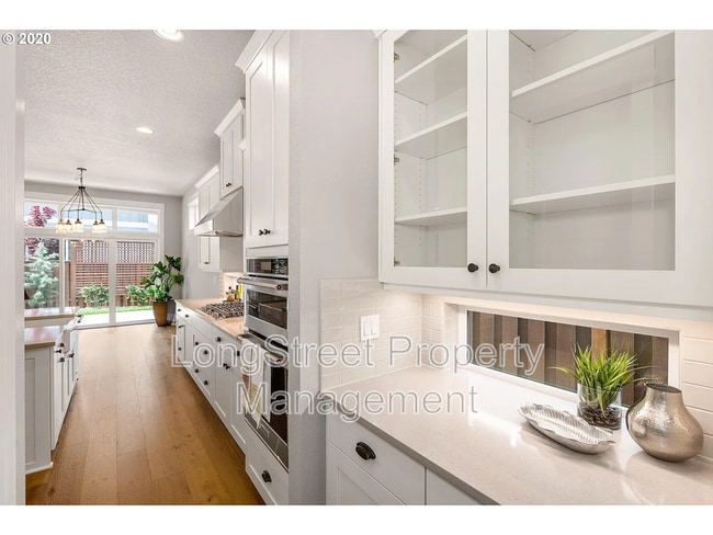 4447 NW Woodgate Ave in Portland, OR - Building Photo - Building Photo