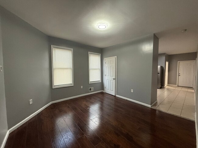 82 2nd St